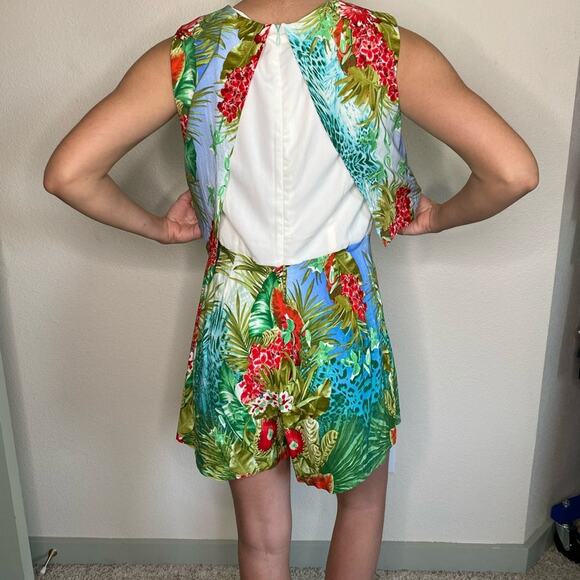 Blush Tropical Romper - Picture 5 of 7